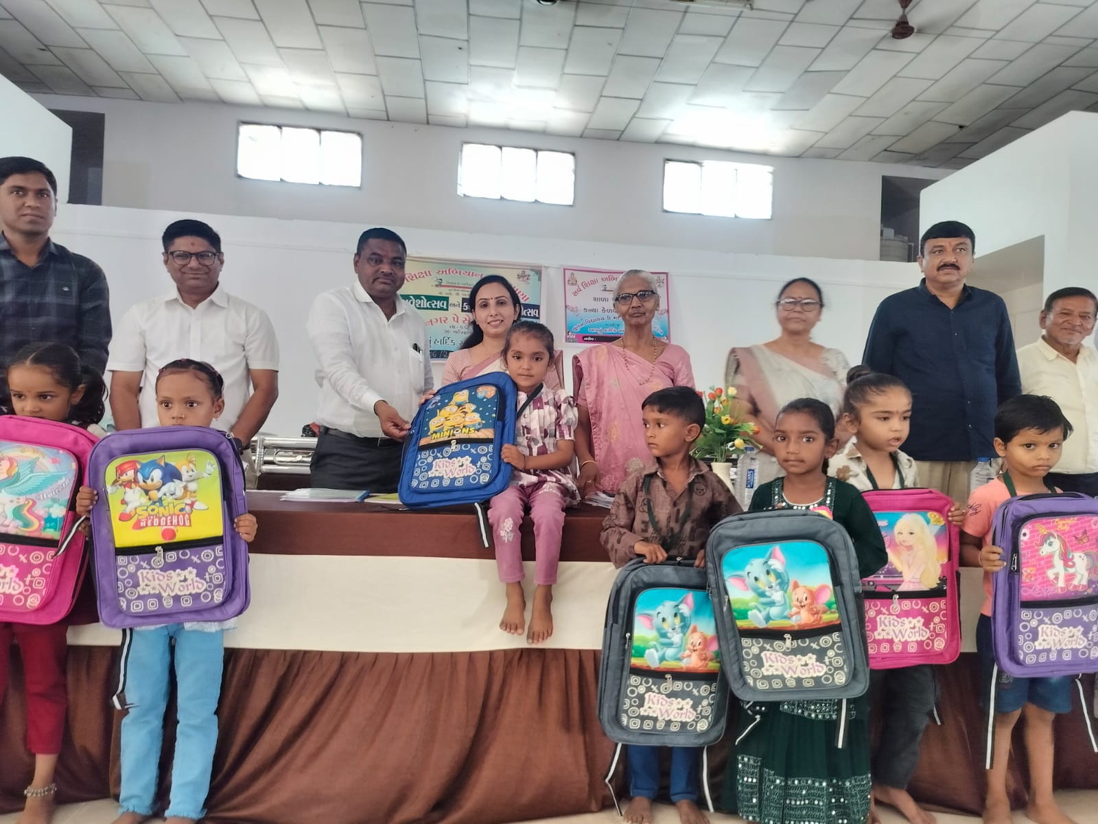 શાળા પ્રવેશોત્સવ એટલે પ્રગતિના પંથે પ્રથમ પગલું:- કડી ના કરણનગર પ્રાથમિક શાળા ખાતે શાળા પ્રવેશોત્સવ કાર્યક્રમ યોજાયો